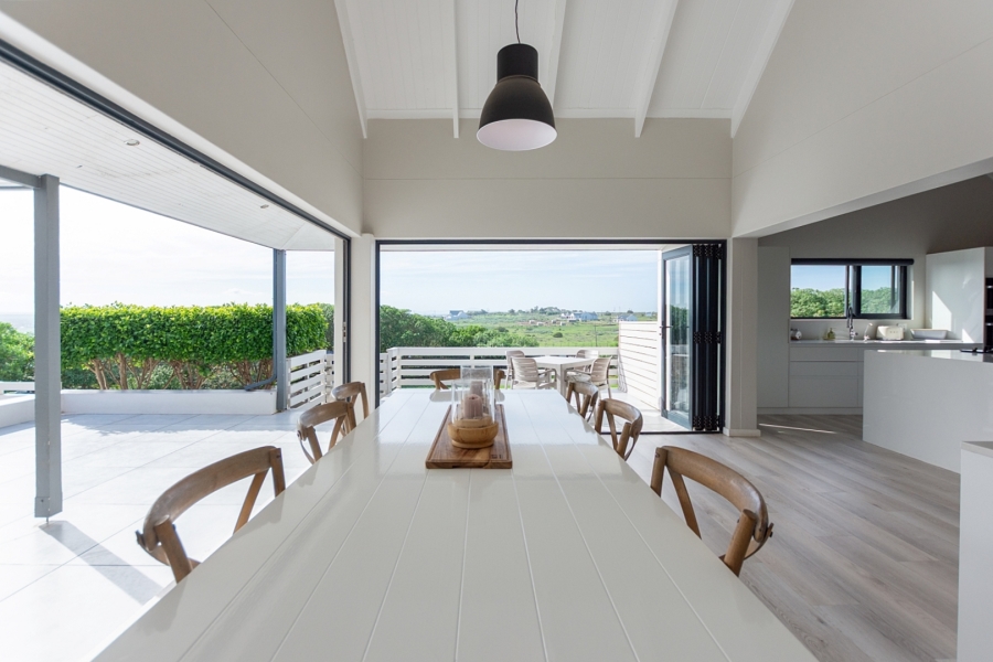 9 Bedroom Property for Sale in Olifantskop Western Cape